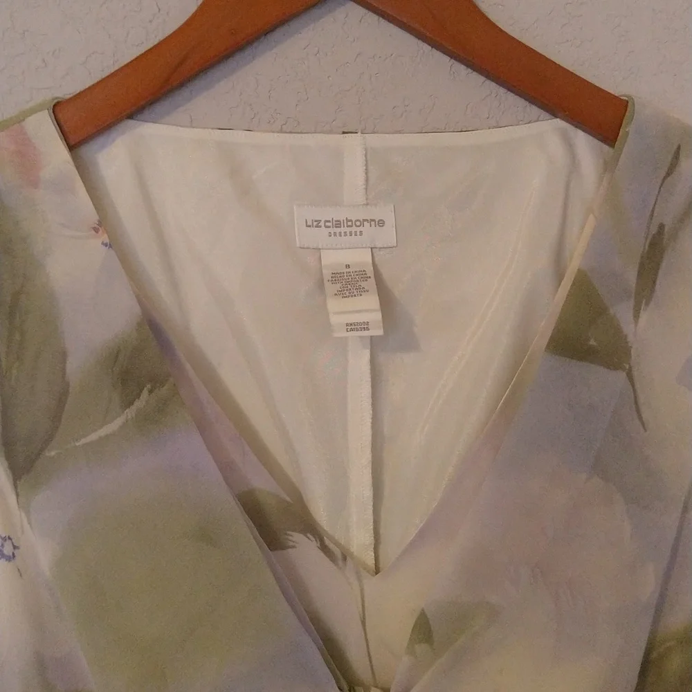 Liz Claiborne VTG Dreamy delicate,8, flutter sleeve - Picture 5 of 13